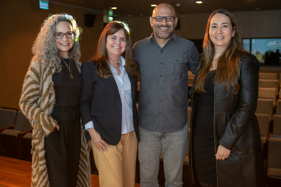 Bibiana Fiterman Costa, Clarice Debiagi, Santiago Uribe e Raquel Hagen (Foto: Lisa Roos/Divulgação)