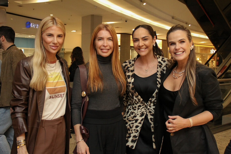 Giovana Duval, Débora Dias, Jaque Pegoraro e Frederica Arthur na tarde de moda no Moinhos Shopping (Foto: Rafael França/Divulgação)