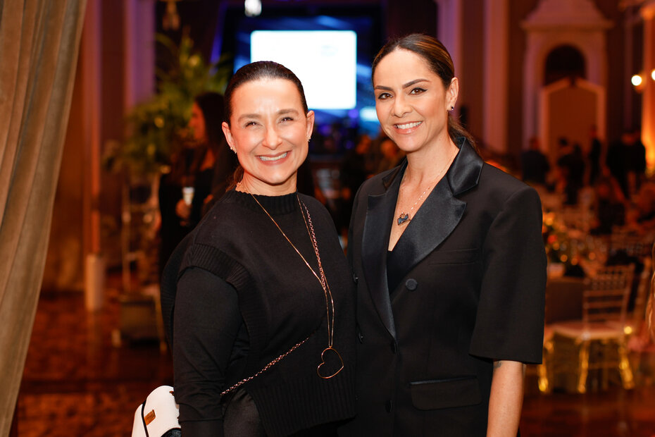 Làura Schirmer e Jaqueline Pegoraro, colaboradoras do jantar benemerente (Foto: Art Imagem/Divulgação)  