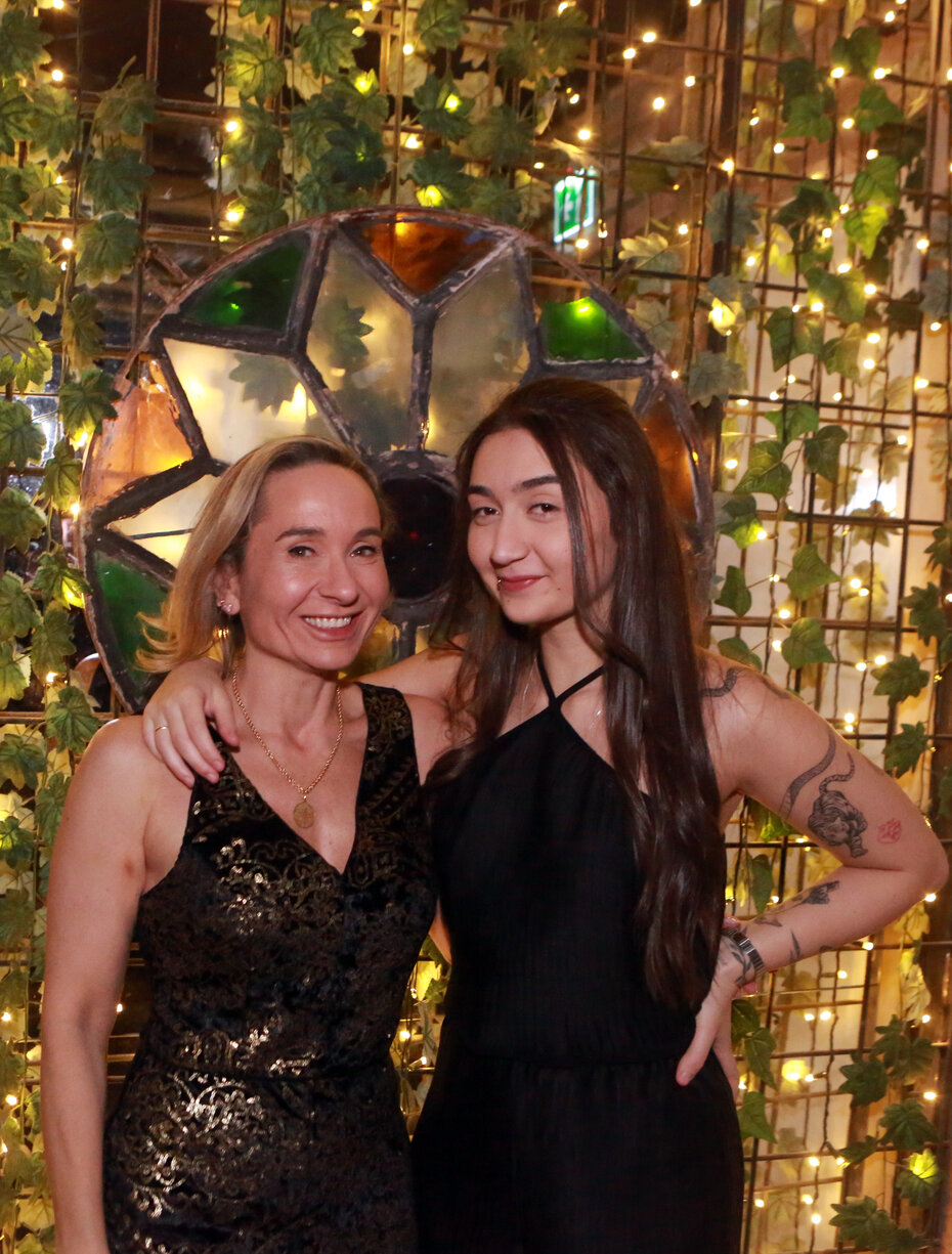 Sofia Refinetti Teixeira com a filha Catharina Refinetti (Foto: Notre Design/Divulgação)