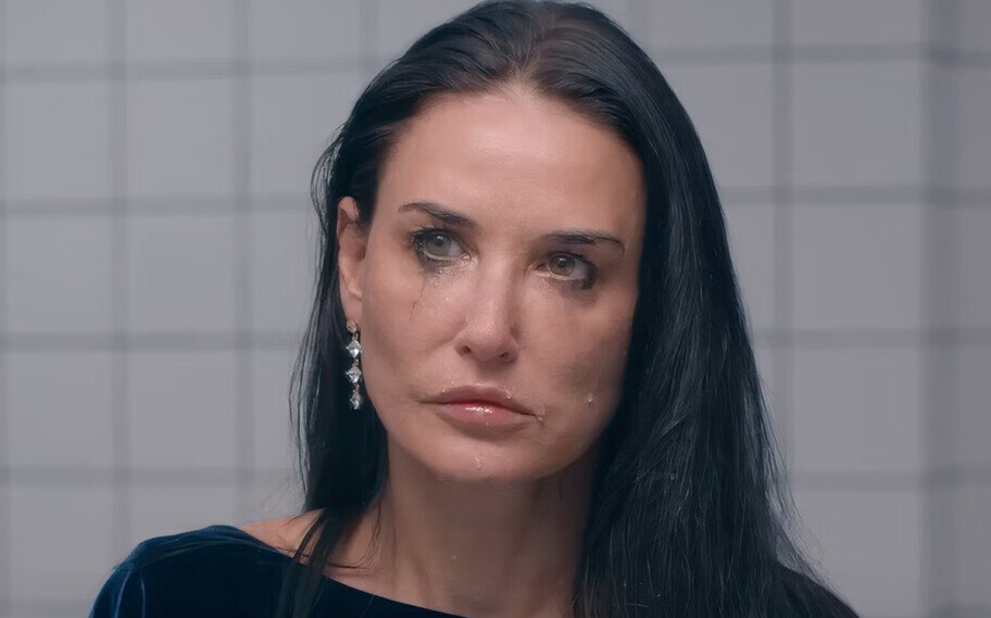 Demi Moore tem desempenho elogiado em “A Substância” (Foto: Divulgação)