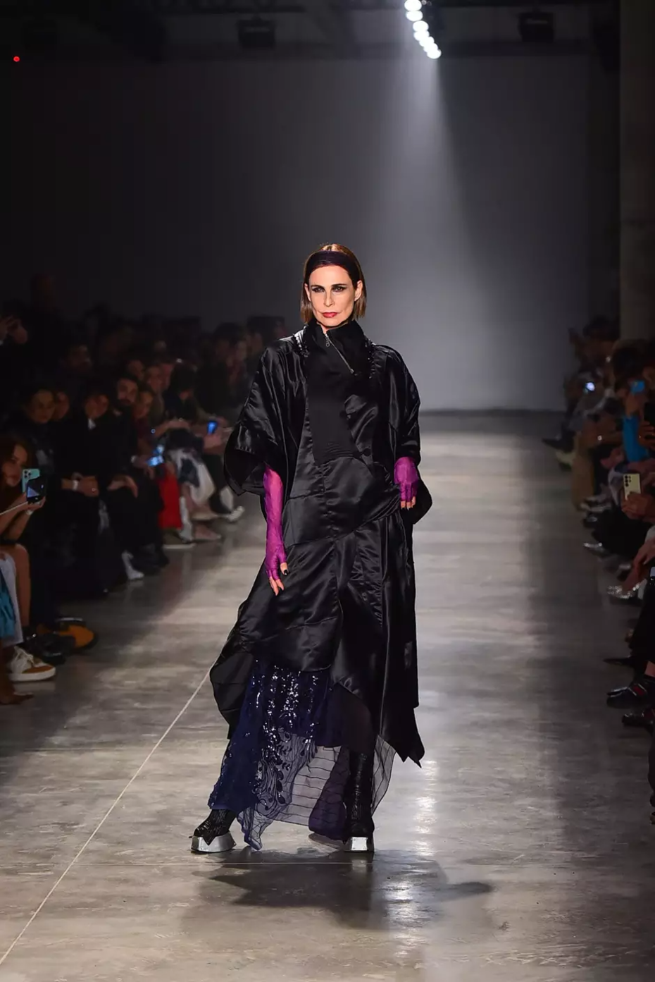 Sílvia Pfeifer no desfile de Lino Villaventura na SPFW (Foto: Andy Santana/Divulgação)