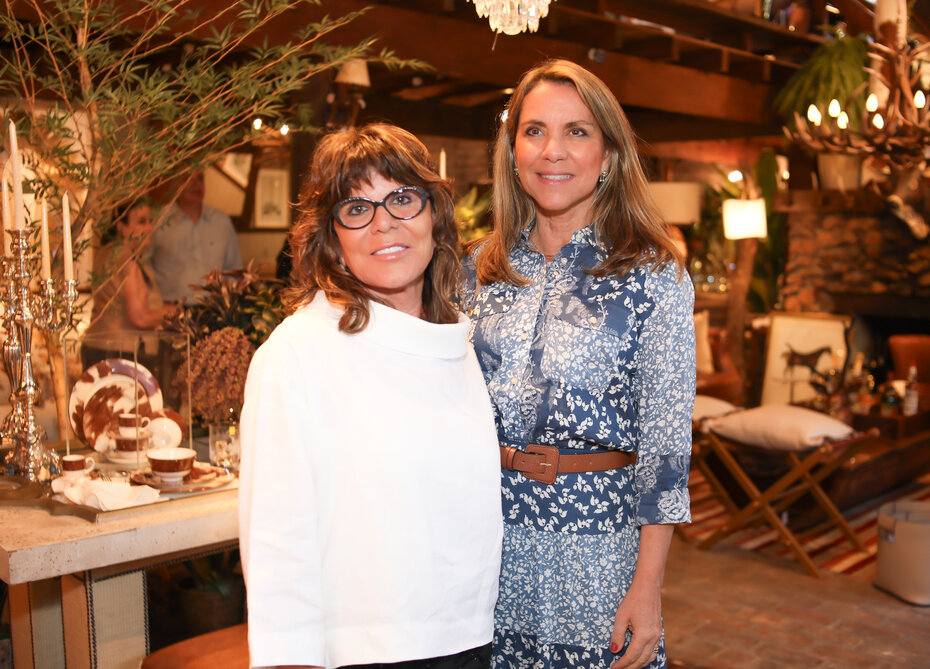 Ana Terra e Betina Jardim na tarde de lançamentos na Fabricário (Foto: Vini Dalla Rosa/Divulgação)