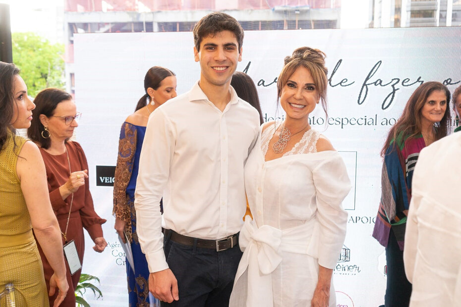 Gabriela Fontoura Brasil com o filho Lorenzo Barcelos (Foto: Lufe Torres/Divulgação)