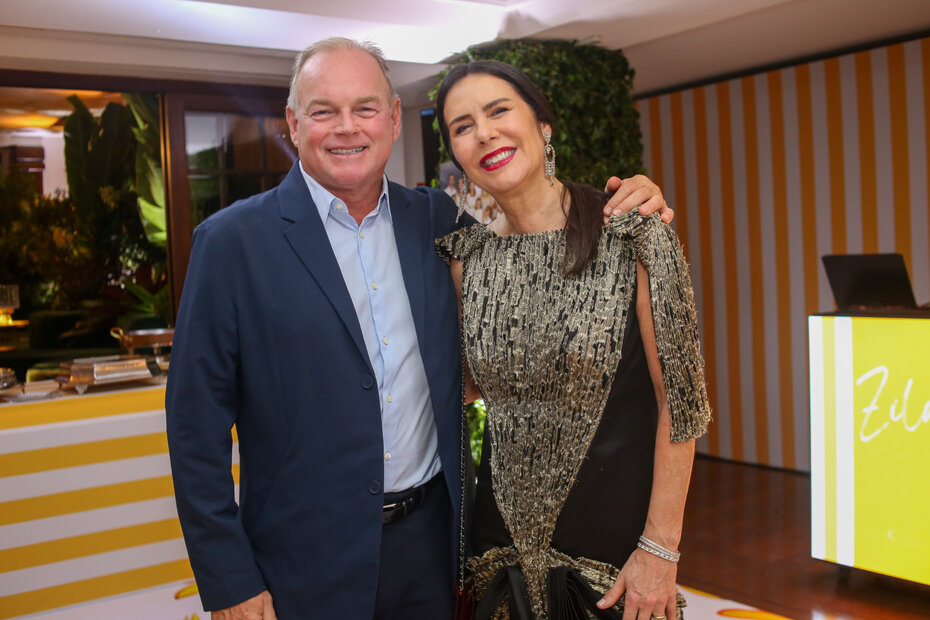 André Bier Johannpeter e Maria Teresa Campos na comemoração (Foto: Lenara Petenuzzo/Divulgação)