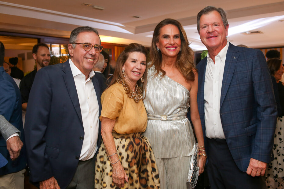 Celso e Zilda Souza Campos com Ingrid de Kroes e Thomas Herrmann (Foto: Lenara Petenuzzo/Divulgação)