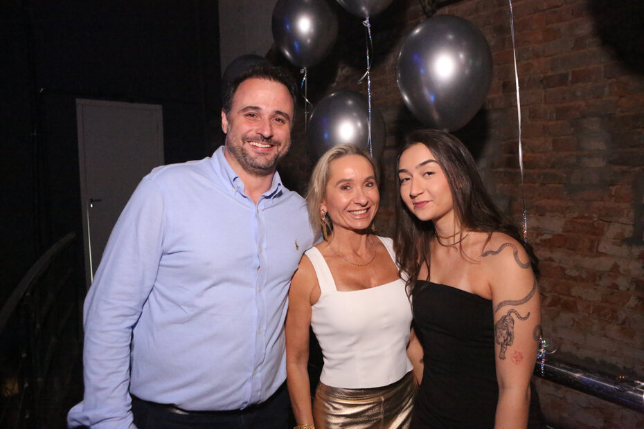 Ricardo Teixeira, Sofia Refinetti e Catharina Refinetti (Foto: Notre Design/Divulgação)