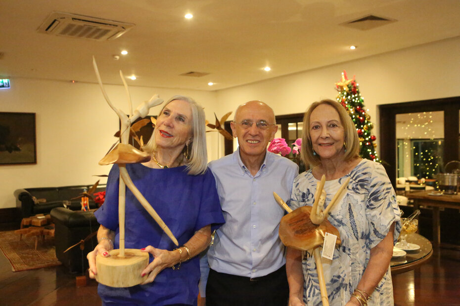 Helio Zorzi com as vencedoras Vera Peixoto e Gilda Castro (Foto: Notre Design/Divulgação)