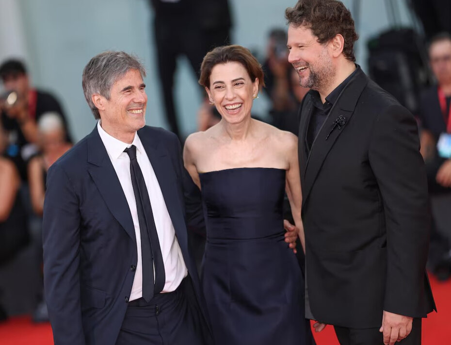 Walter Salles, Fernanda Torres e Selton Mello: sucesso internacional (Foto: Vianey Le Caer/AP)