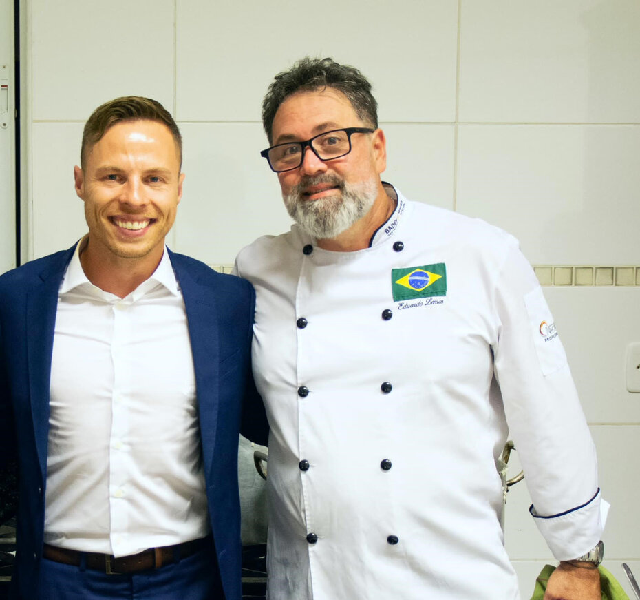 O prefeito de Carazinho, João Pedro Albuquerque de Azevedo, e o chef Eduardo Lemos Traub (Foto: Divulgação)