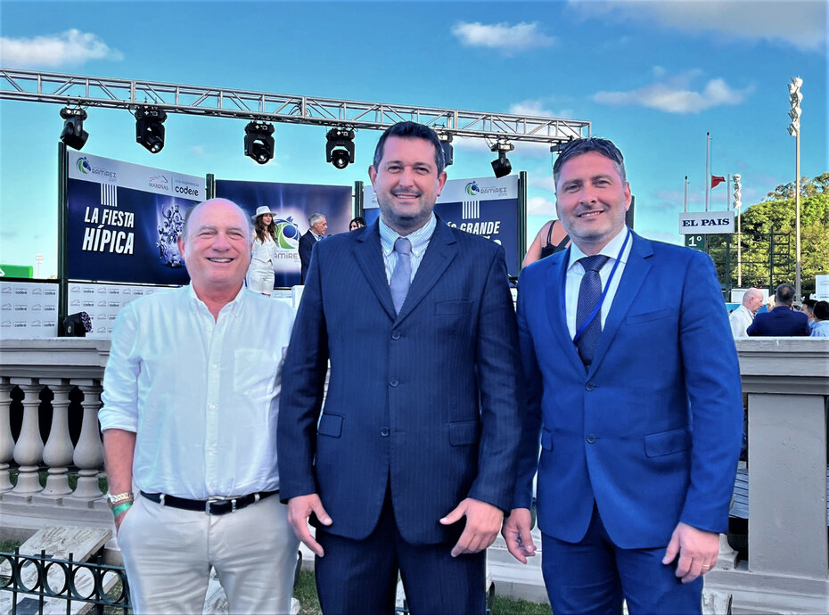 Ricardo Degrazia Matas, Gil Irala e Marco Aurélio Lessa Flores da Cunha representantes do Jockey Club do Rio Grande do Sul (Foto: Andressa Riquelme/Divulgação)