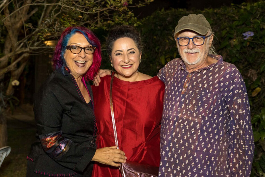 Maria Amélia Bulhões, Paula Ramos e Irineu Garcia nos animados festejos (Foto: Divulgação)