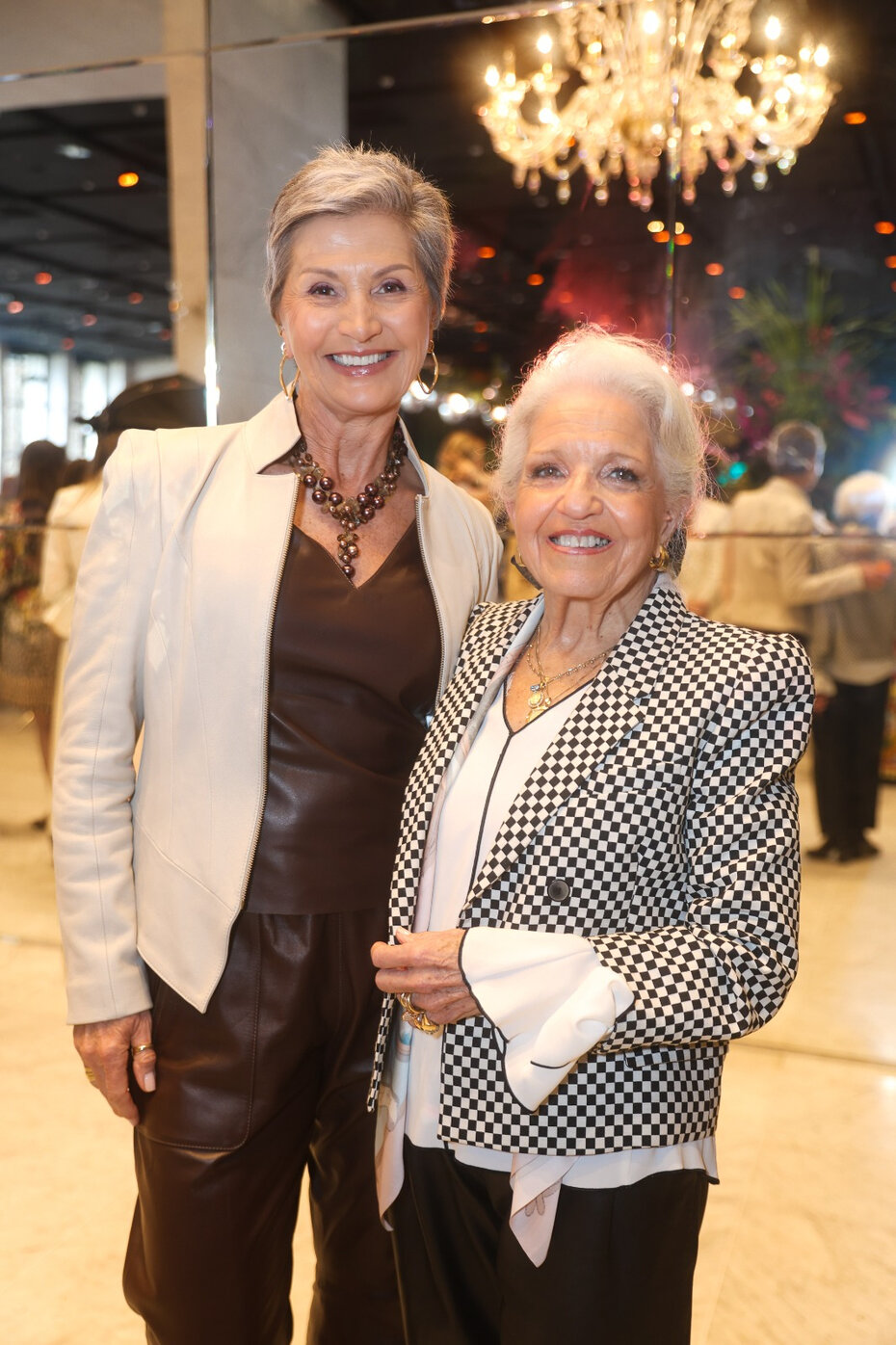 Cátia Vecchio e Mari Lúcia Tavares Bing (Foto: Vini Dalla Rosa/Divulgação)