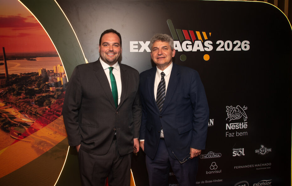 Matheus Eberle Sehbe com o pai, o ex-deputado estadual Kalil Sehbe (Foto: Evandro Leal/Divulgação)