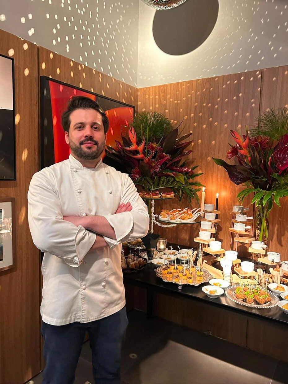 O chef Roberth Greco assinou o elogiado menu da noite festiva (Foto: Maur&iacute;cio Rodrigues/Divulga&ccedil;&atilde;o)