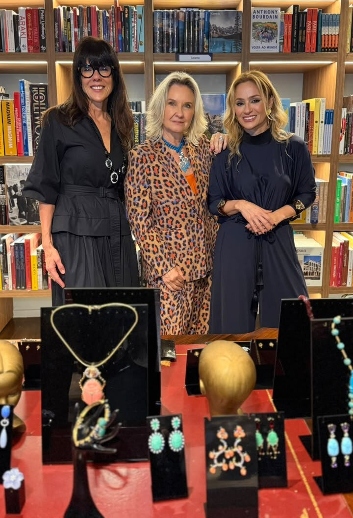 A designer Isabella Blanco entre Renata Vellinho Busnello e Bianca Ferreira (Foto: Divulgação)