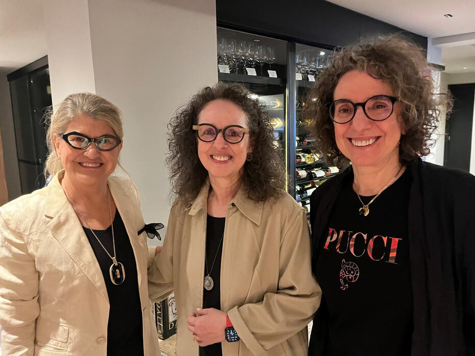 Vera Lannes, Rosi D'Agostin e Leila Castellan conferiram as belas joias (Foto: Paulo Gasparotto/Especial)